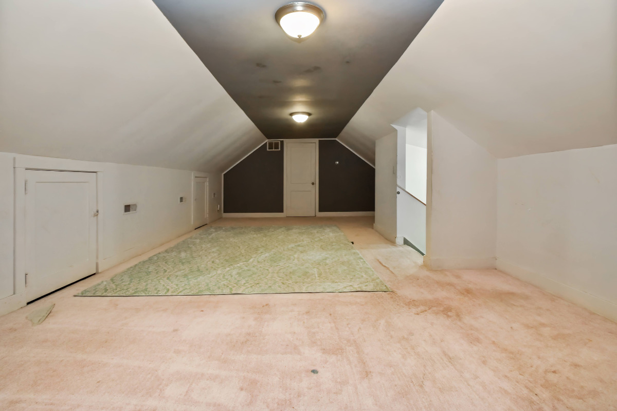 200 W Virginia Avenue, Peoria, IL 61604