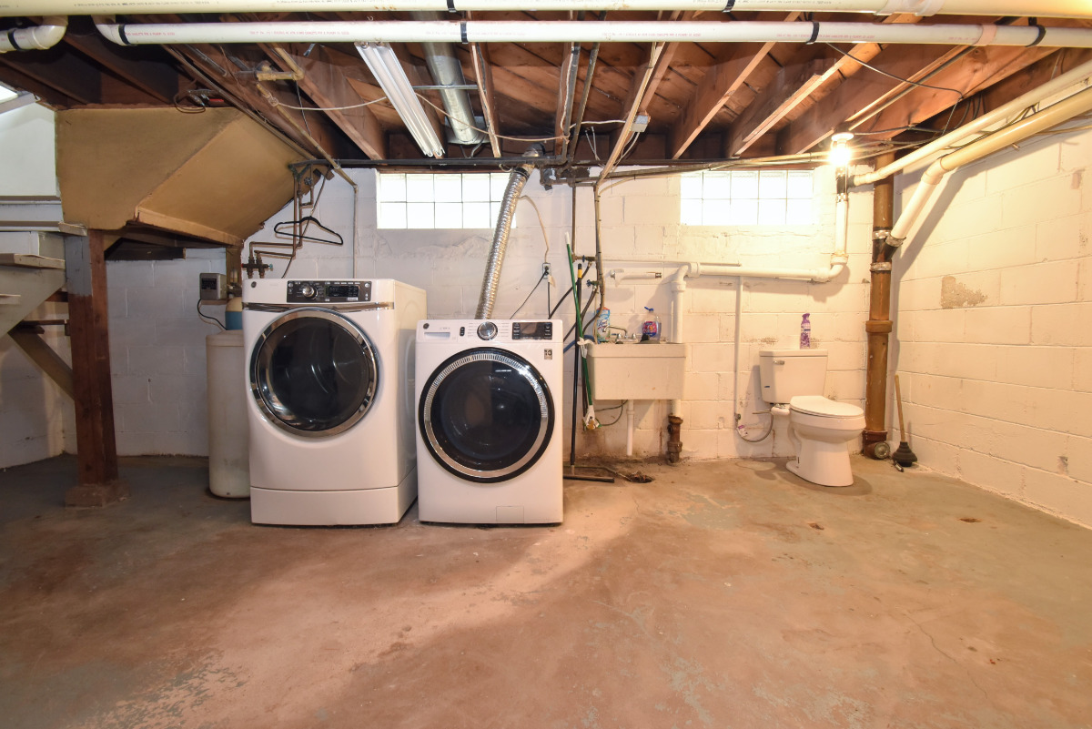 200 W Virginia Avenue, Peoria, IL 61604