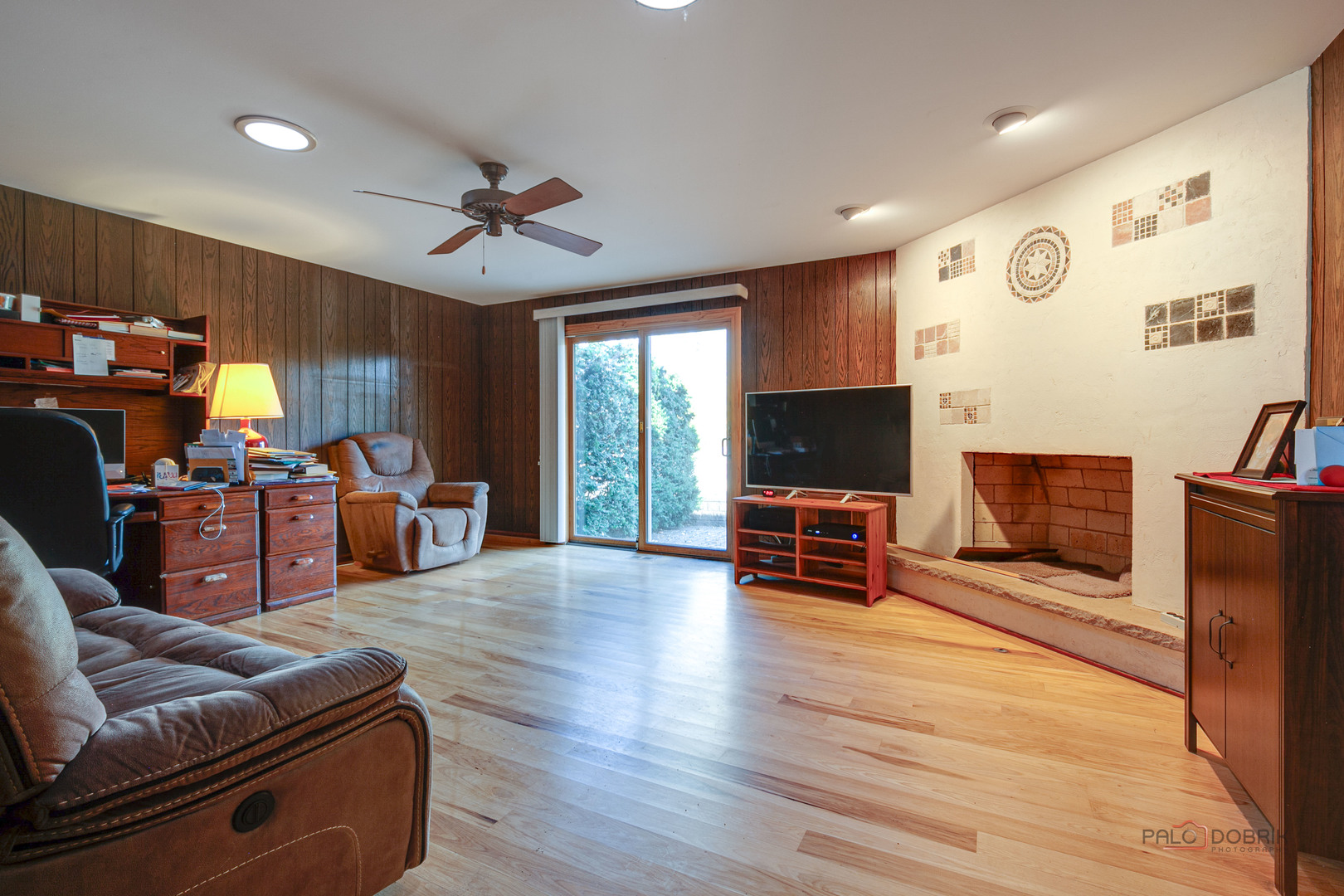 939 Ridgeland Avenue, Mundelein, IL 60060