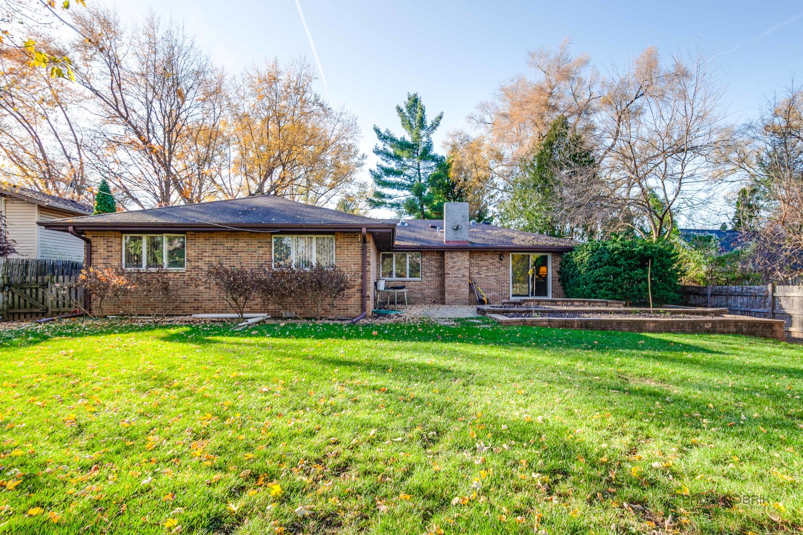 939 Ridgeland Avenue, Mundelein, IL 60060