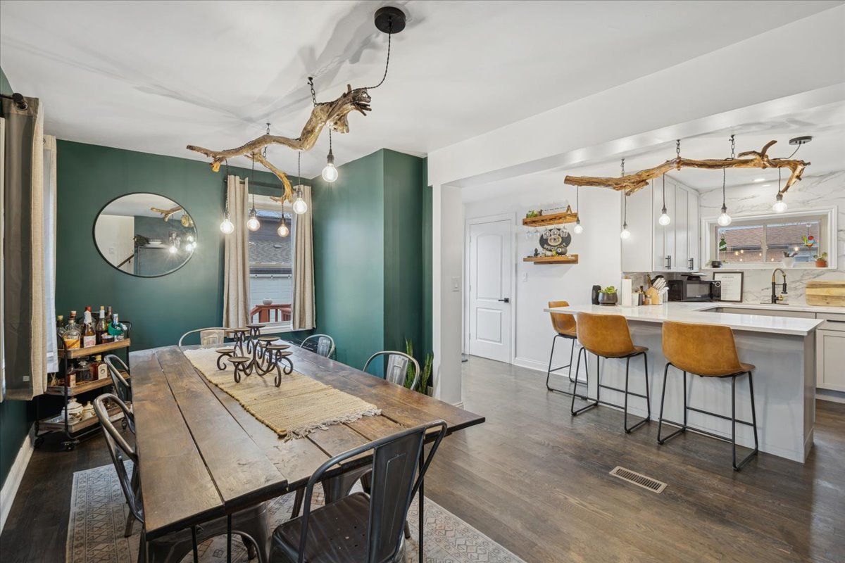 3414 W 116TH Place, Chicago, IL 60655