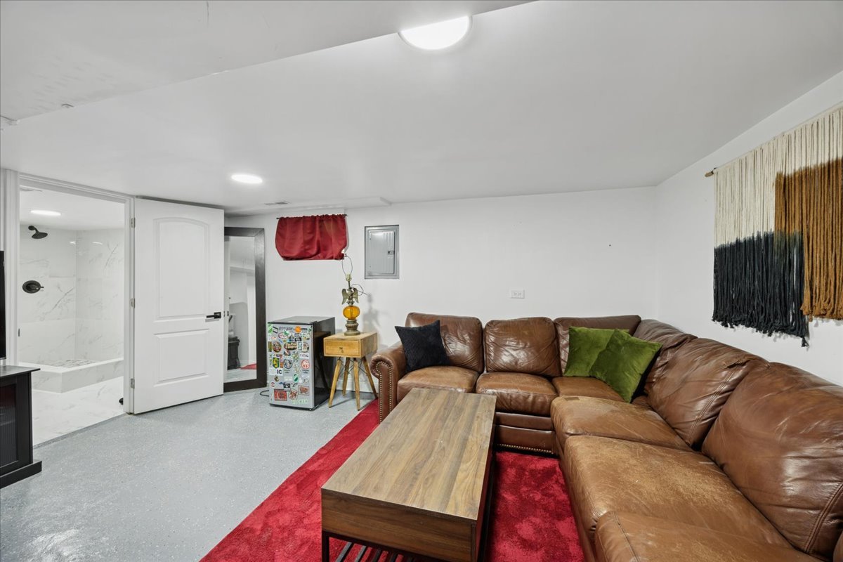 3414 W 116TH Place, Chicago, IL 60655