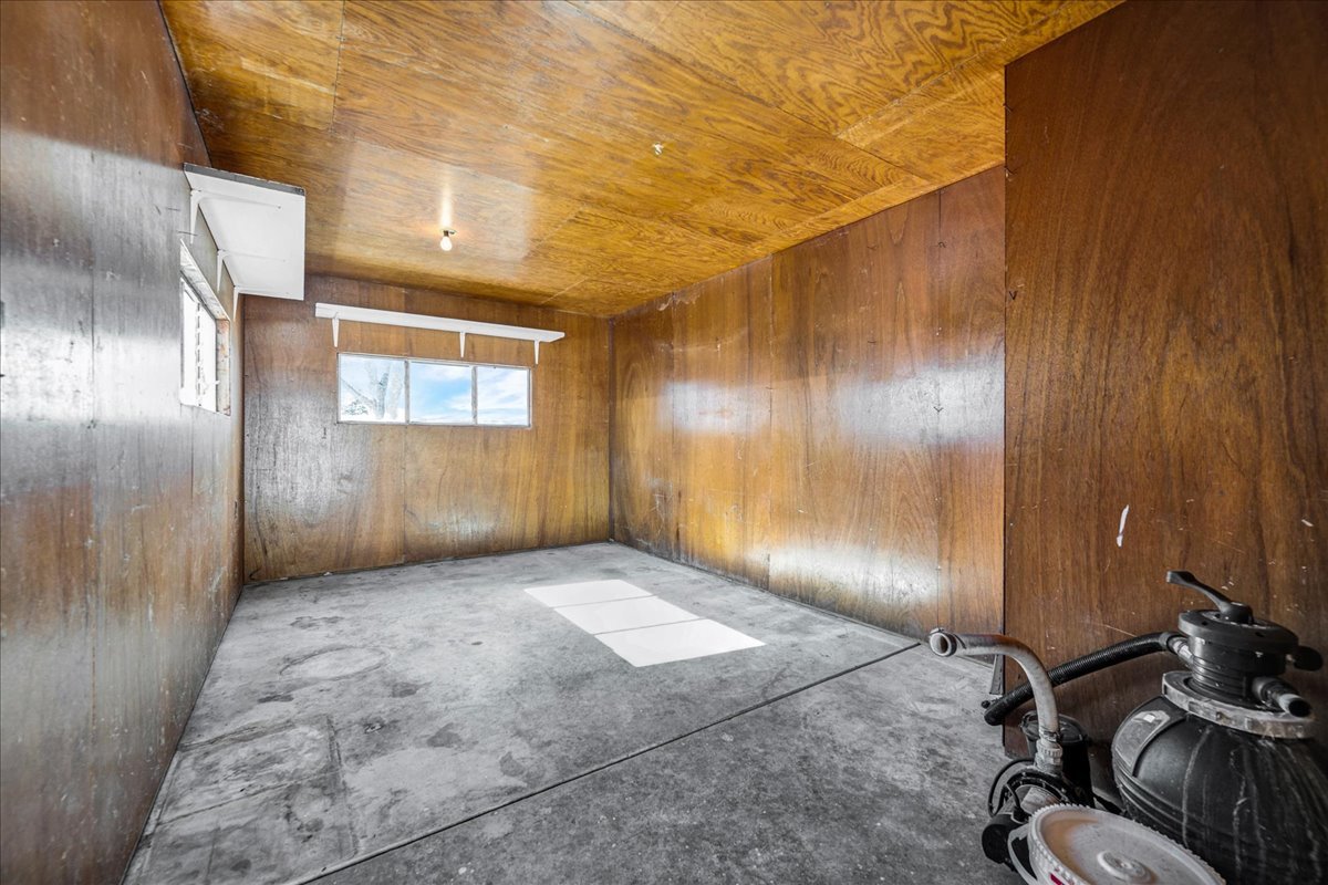 104 E Douglas Street, Carlock, IL 61725