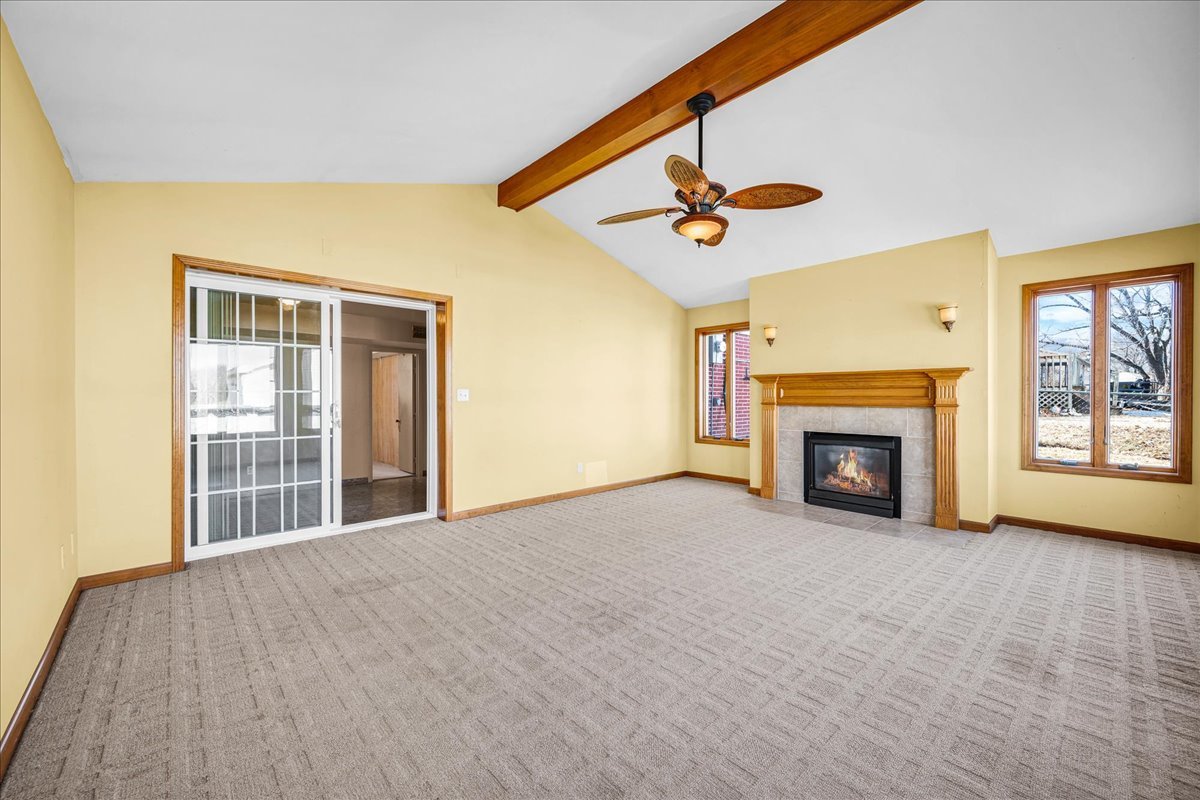 104 E Douglas Street, Carlock, IL 61725