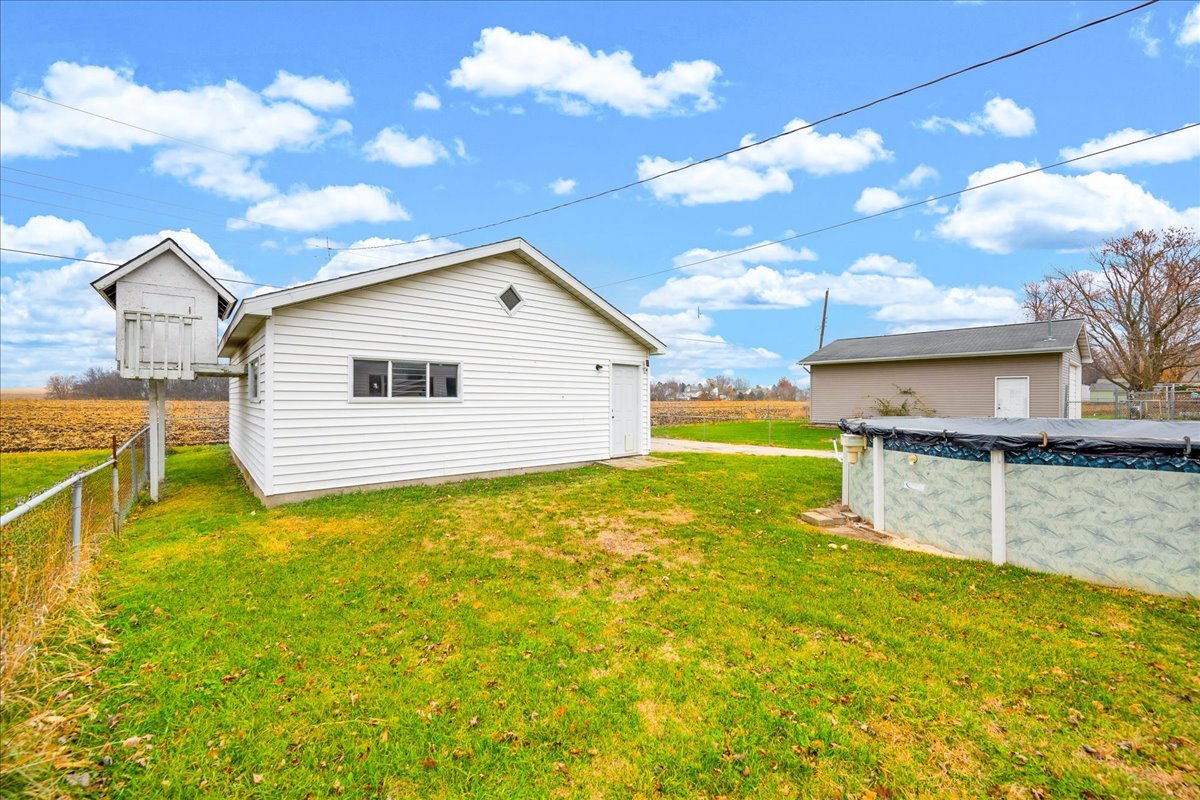 104 E Douglas Street, Carlock, IL 61725