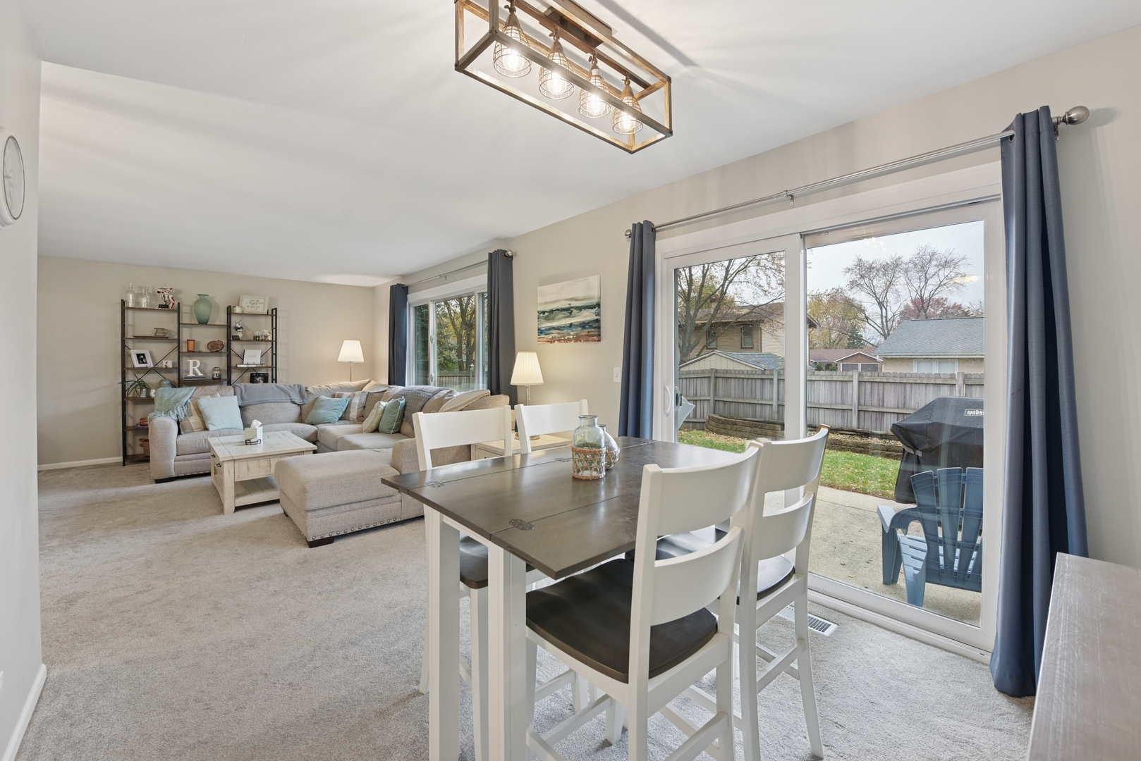 186 Ivy Lane, Bloomingdale, IL 60108