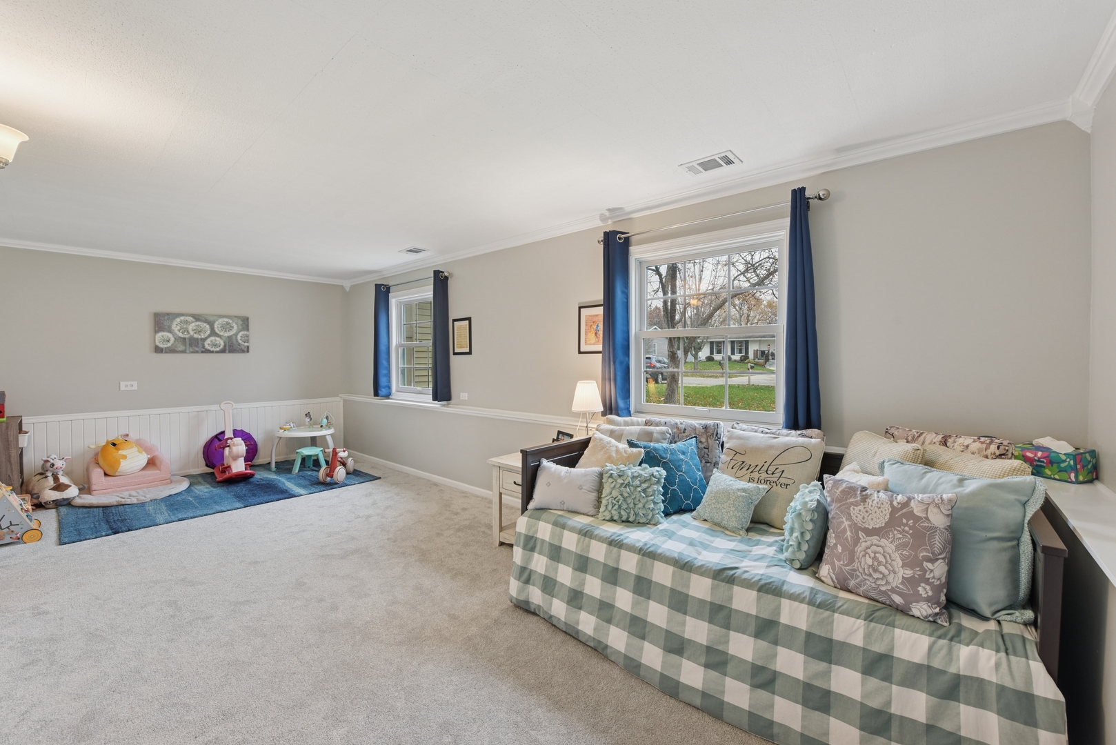 186 Ivy Lane, Bloomingdale, IL 60108