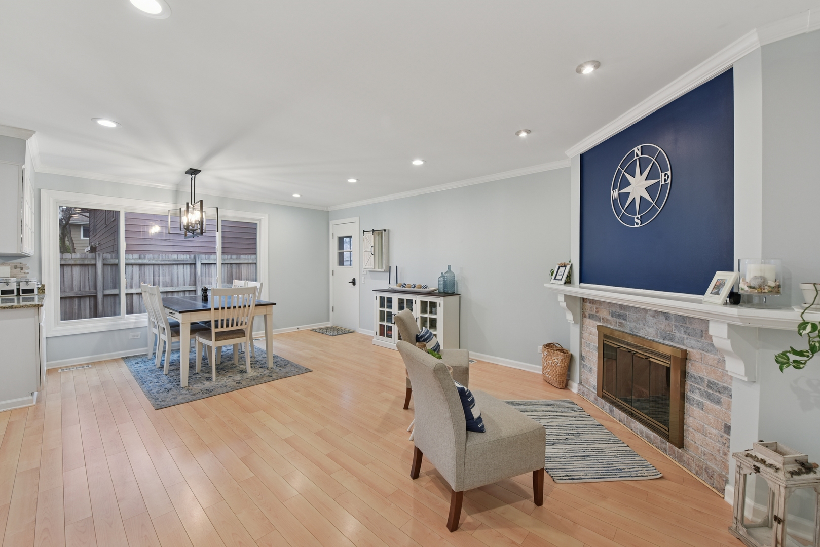 186 Ivy Lane, Bloomingdale, IL 60108