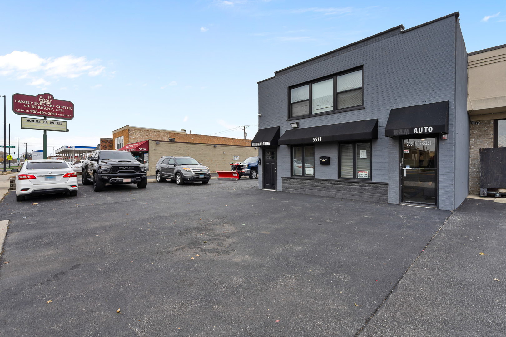 5512 W 79th Street, Burbank, IL 60459