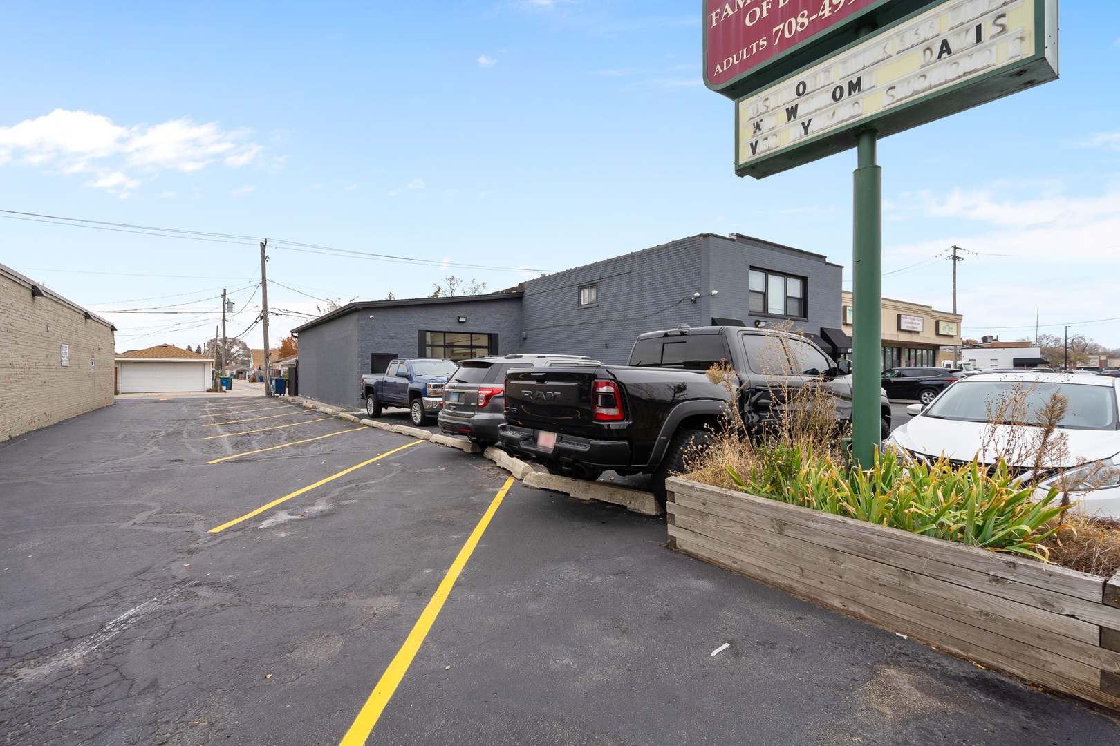 5512 W 79th Street, Burbank, IL 60459