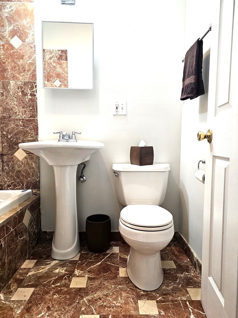 1520 E Marquette Road #2B, Chicago, IL 60637