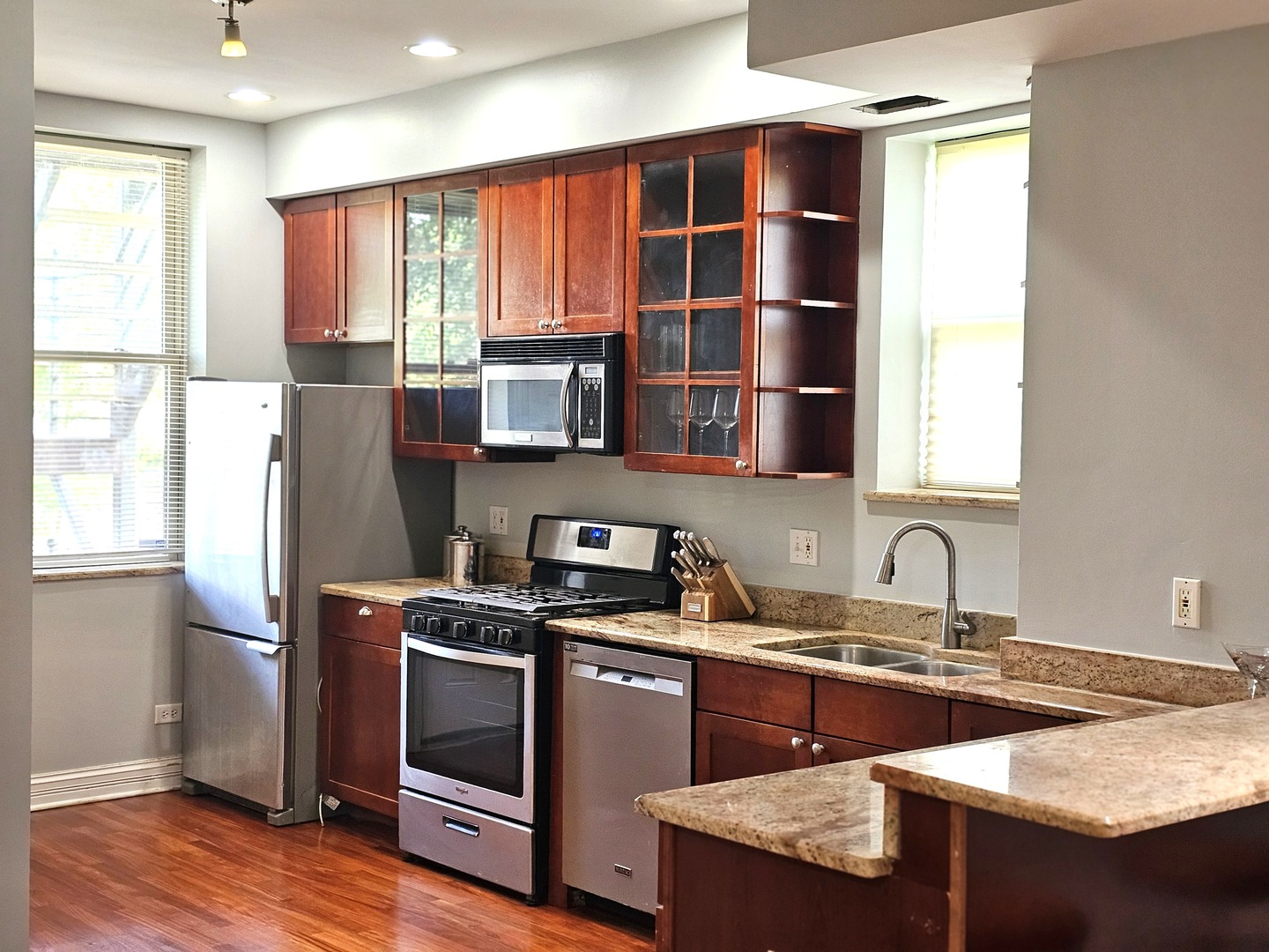 1520 E Marquette Road #2B, Chicago, IL 60637