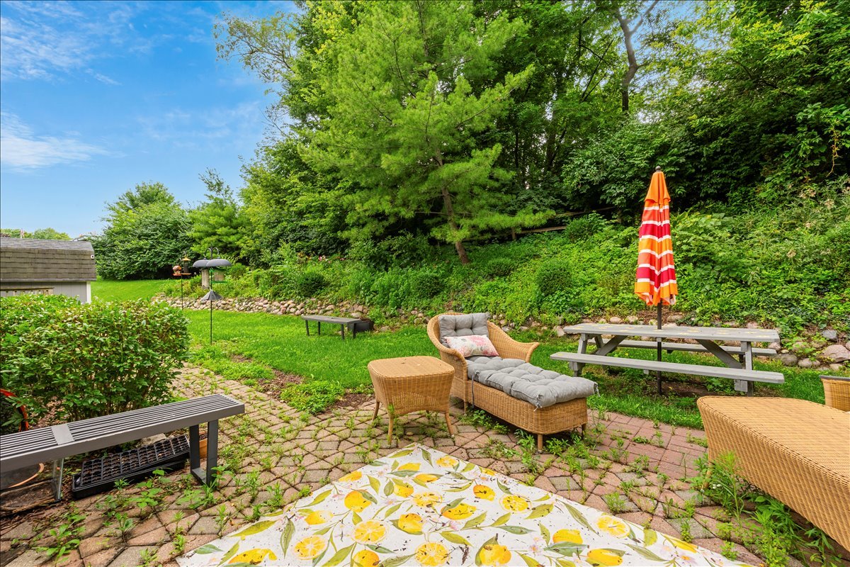 30 S WULFF Street, Cary, IL 60013