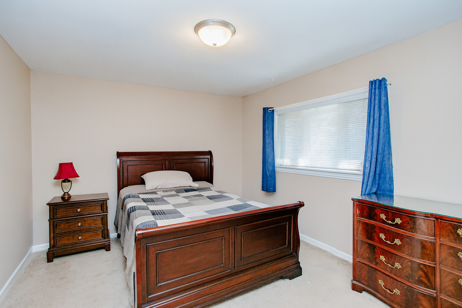 311 S Vine Avenue #E, Park Ridge, IL 60068