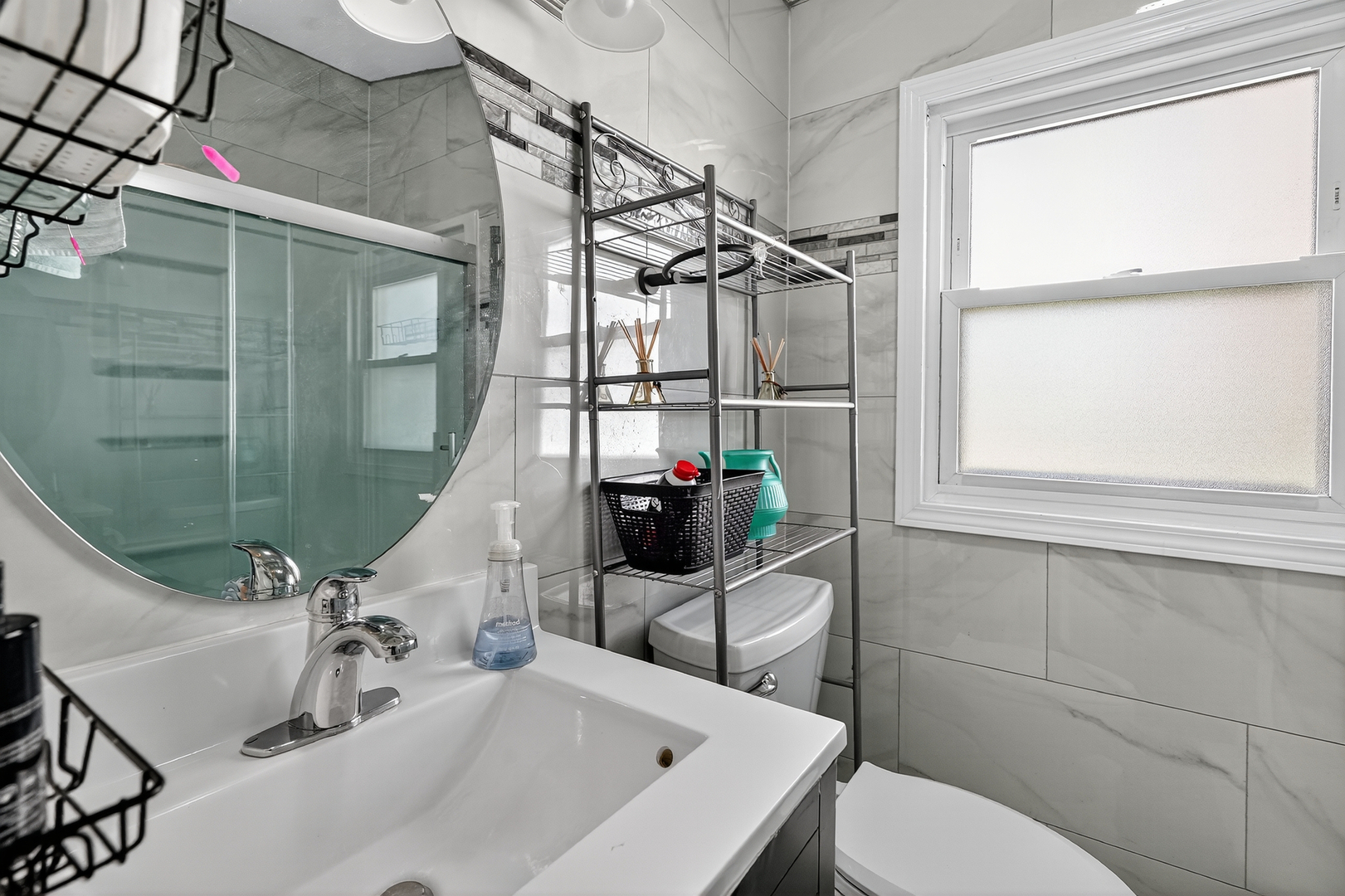 2126 David Drive, Des Plaines, IL 60018