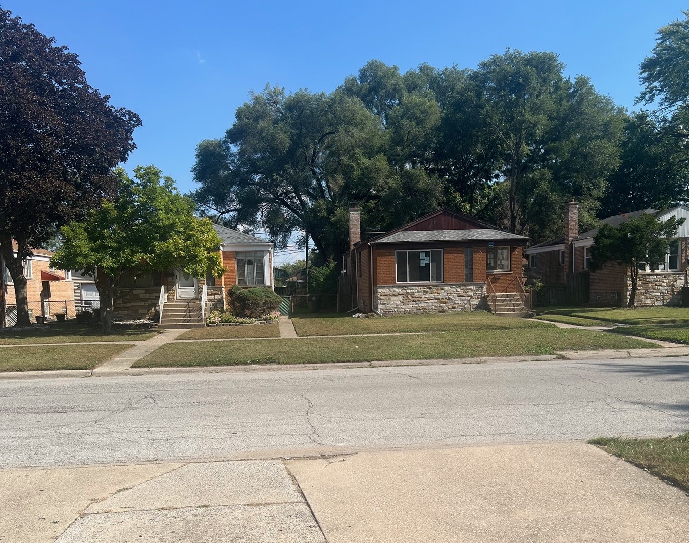 14222 S Woodlawn Avenue, Dolton, IL 60419