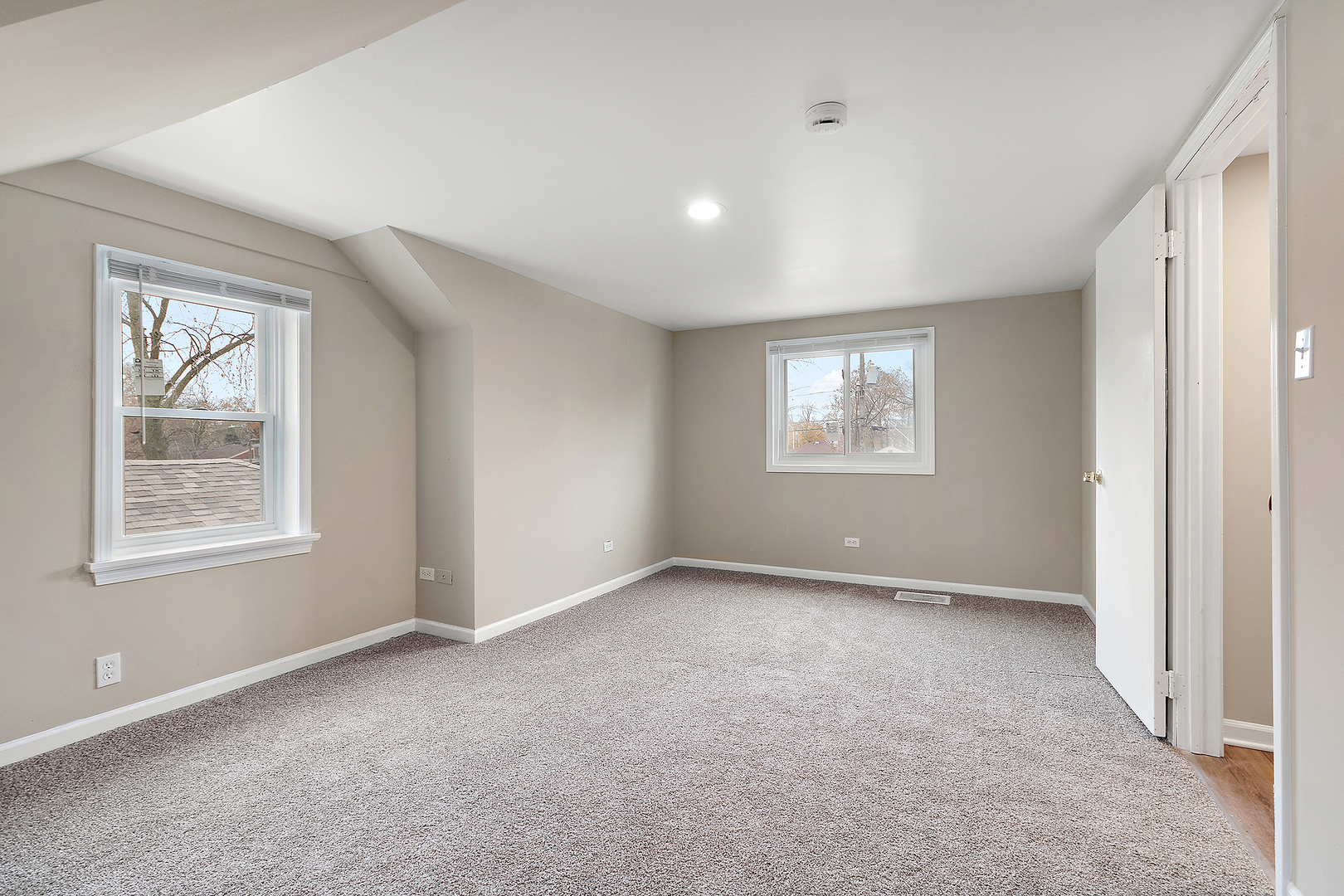 14434 S Edbrooke Avenue, Riverdale, IL 60827