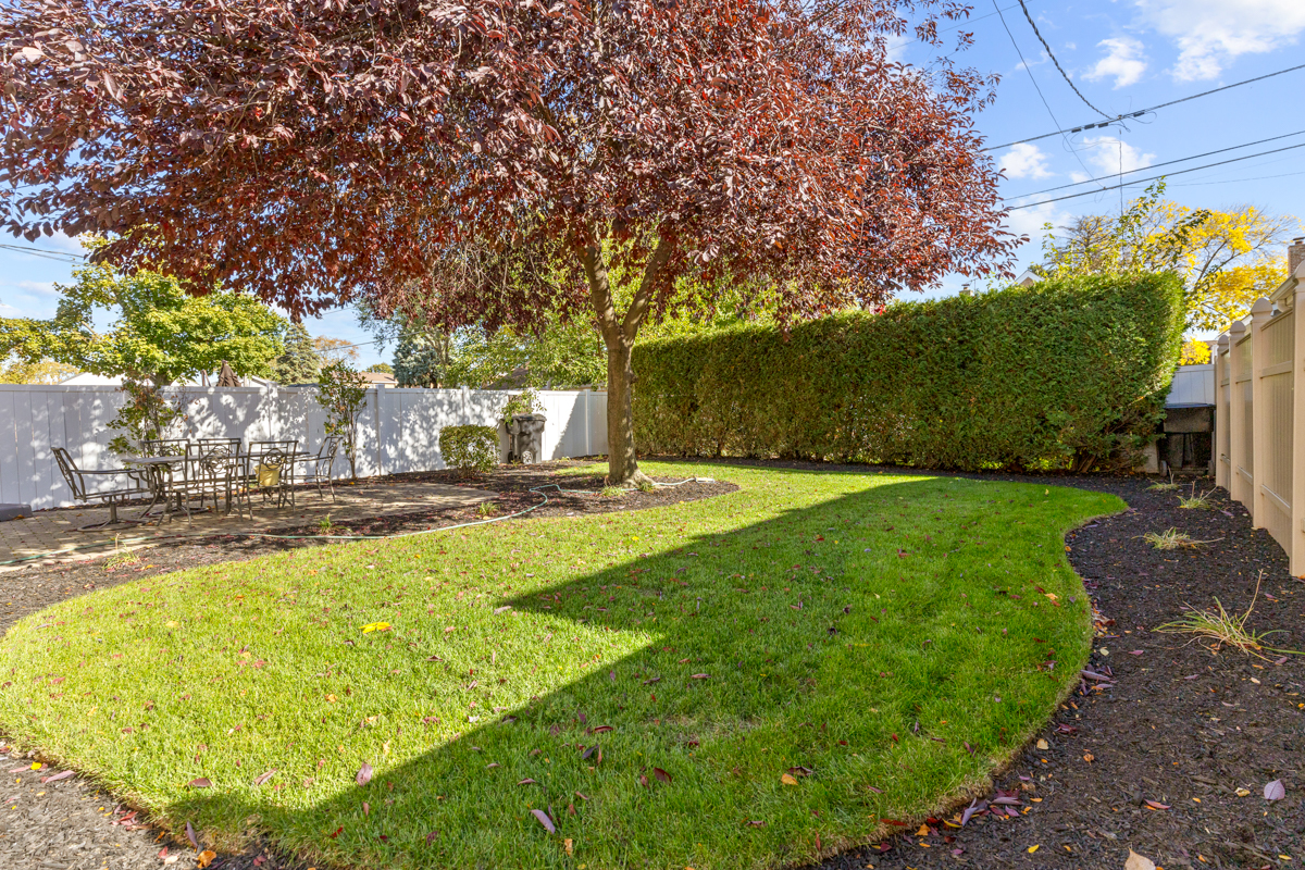 5705 S Natoma Avenue, Chicago, IL 60638