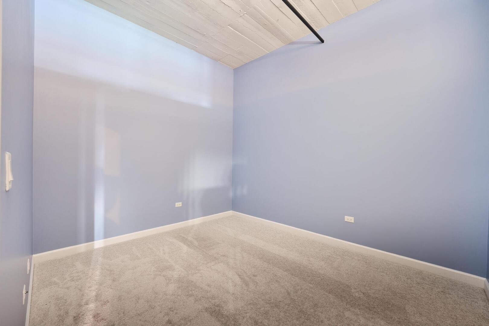 221 E Cullerton Street #617, Chicago, IL 60616