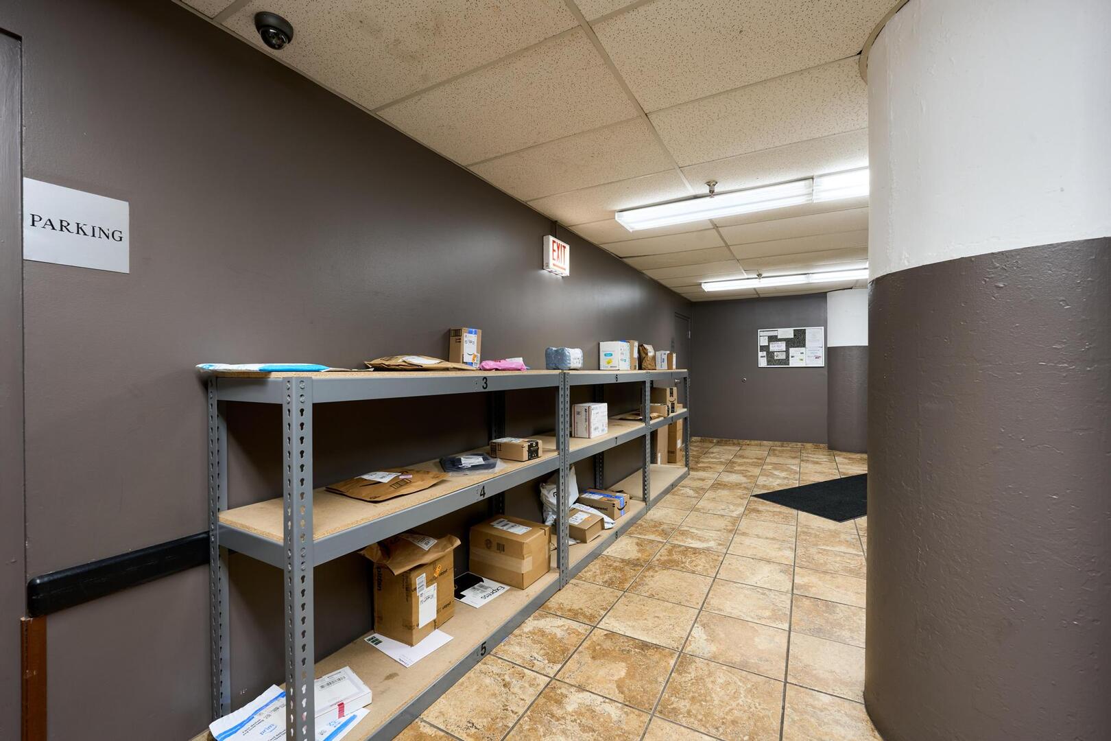 221 E Cullerton Street #617, Chicago, IL 60616