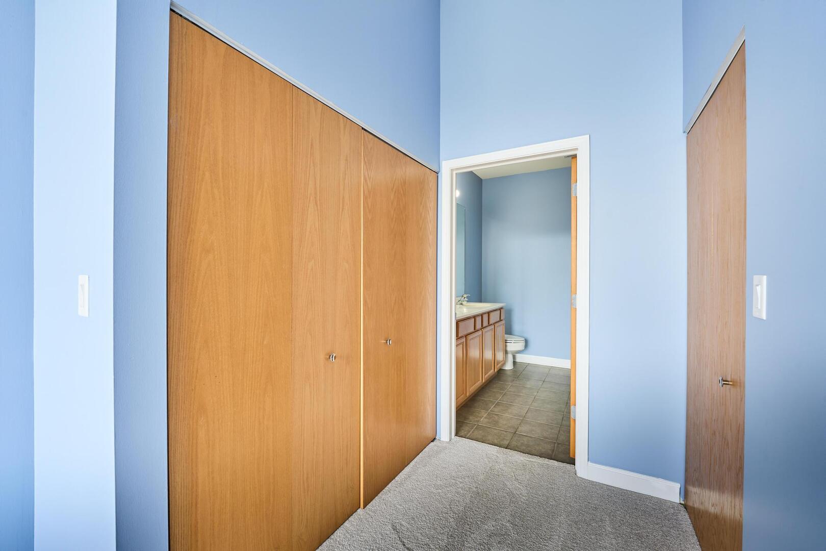 221 E Cullerton Street #617, Chicago, IL 60616