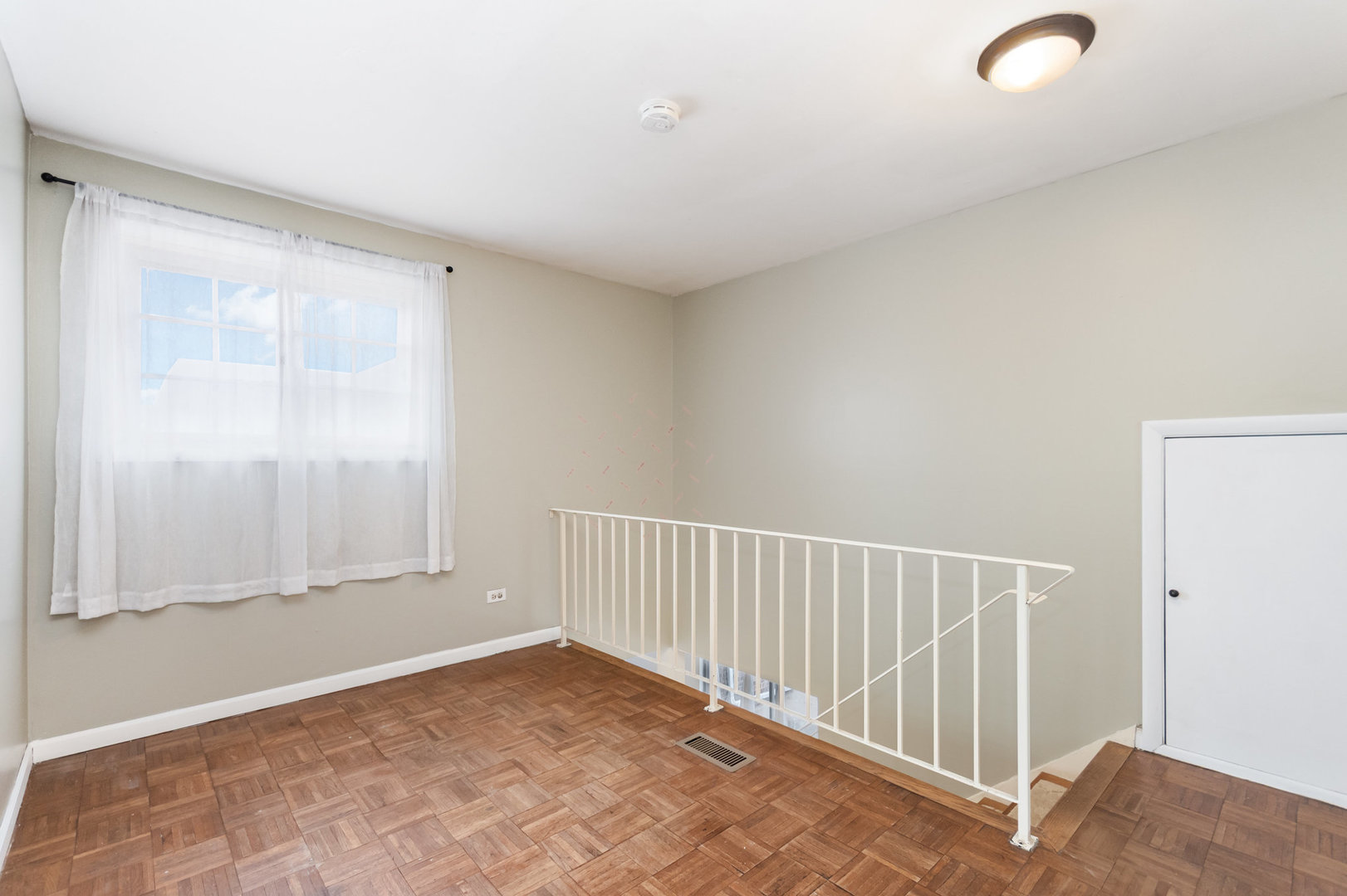 17W754 Standish Lane, Villa Park, IL 60181