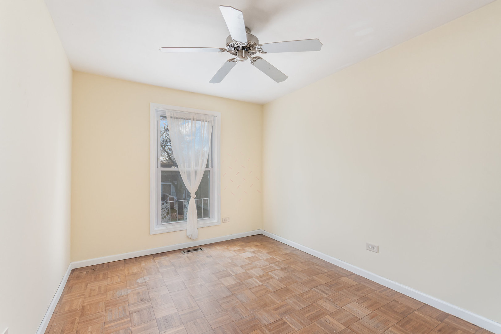 17W754 Standish Lane, Villa Park, IL 60181