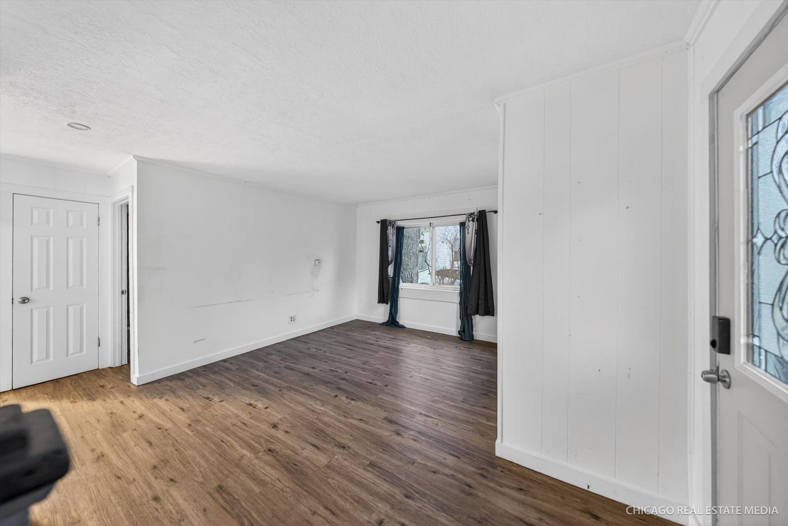 712 N Cedarwood Circle, Round Lake Heights, IL 60073