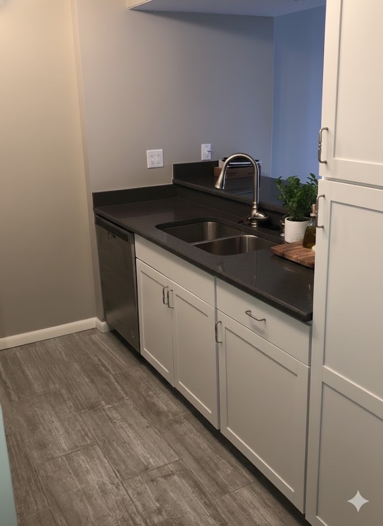 511 Aurora Avenue #116, Naperville, IL 60540