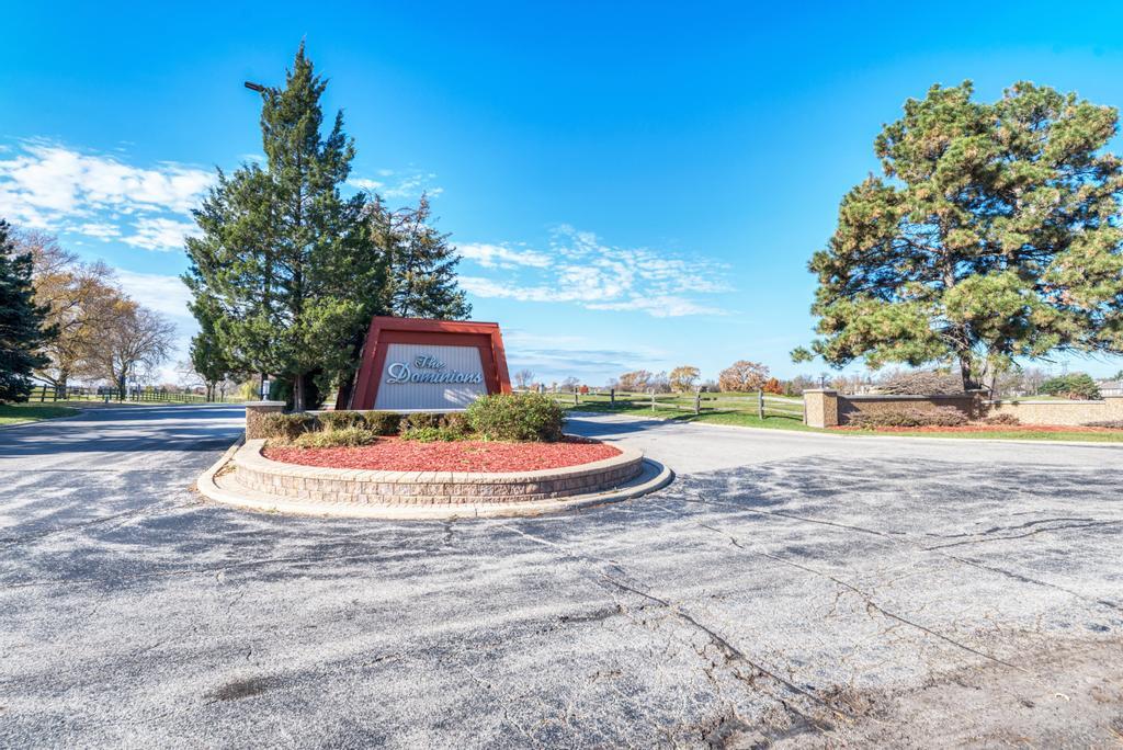 465 W Dominion Drive #1001, Wood Dale, IL 60191