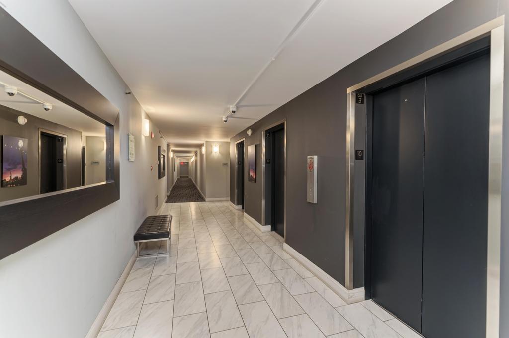 465 W Dominion Drive #1001, Wood Dale, IL 60191