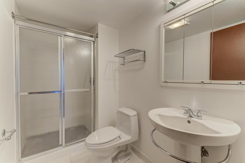 465 W Dominion Drive #1001, Wood Dale, IL 60191