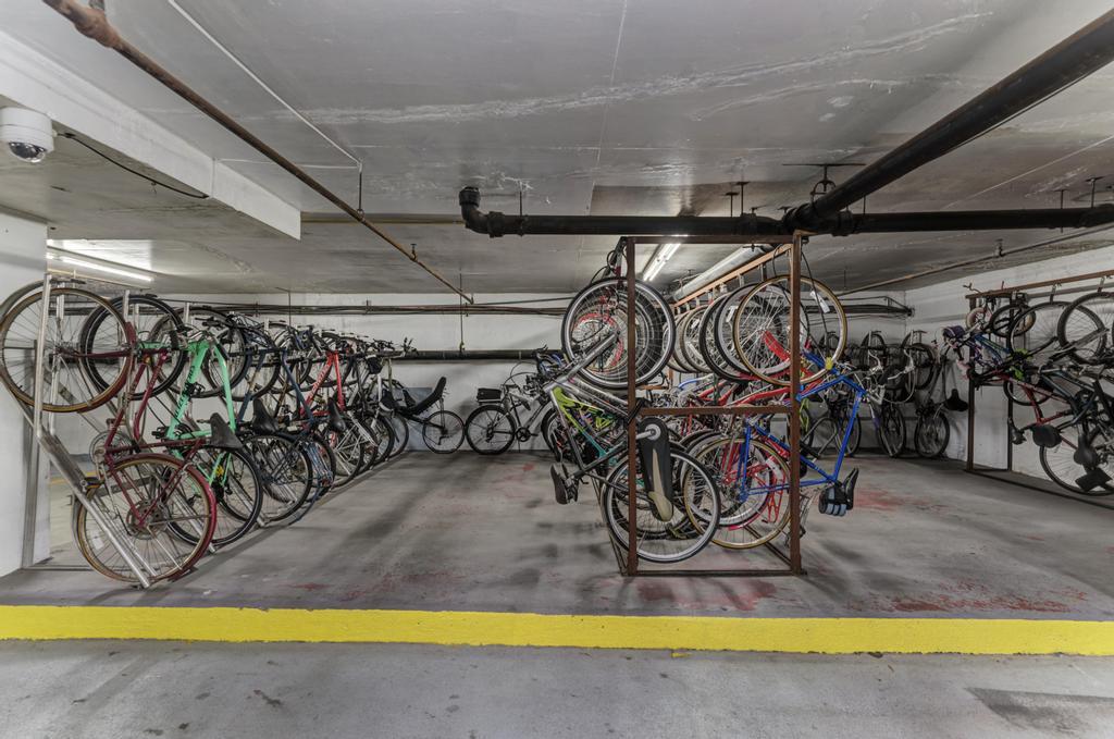 465 W Dominion Drive #1001, Wood Dale, IL 60191