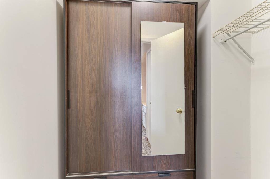 465 W Dominion Drive #1001, Wood Dale, IL 60191