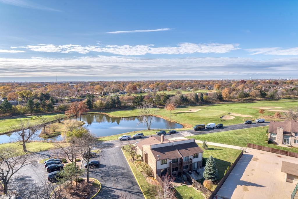 465 W Dominion Drive #1001, Wood Dale, IL 60191