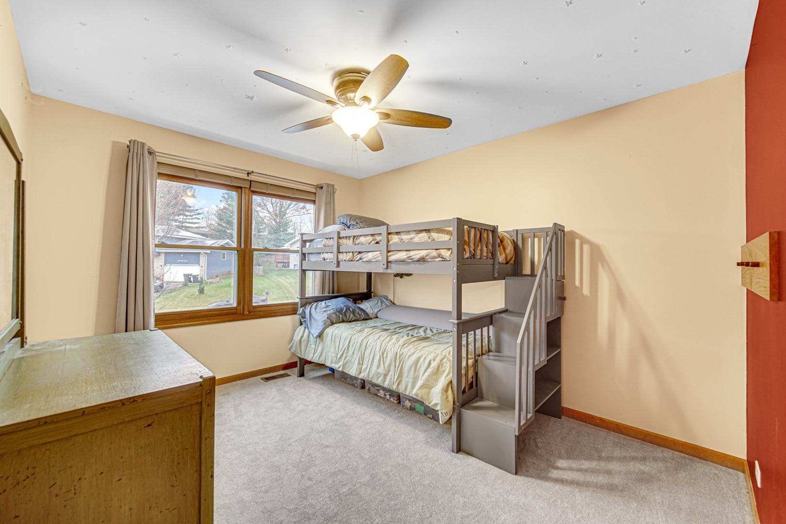 29W174 Pomeroy Street, West Chicago, IL 60185