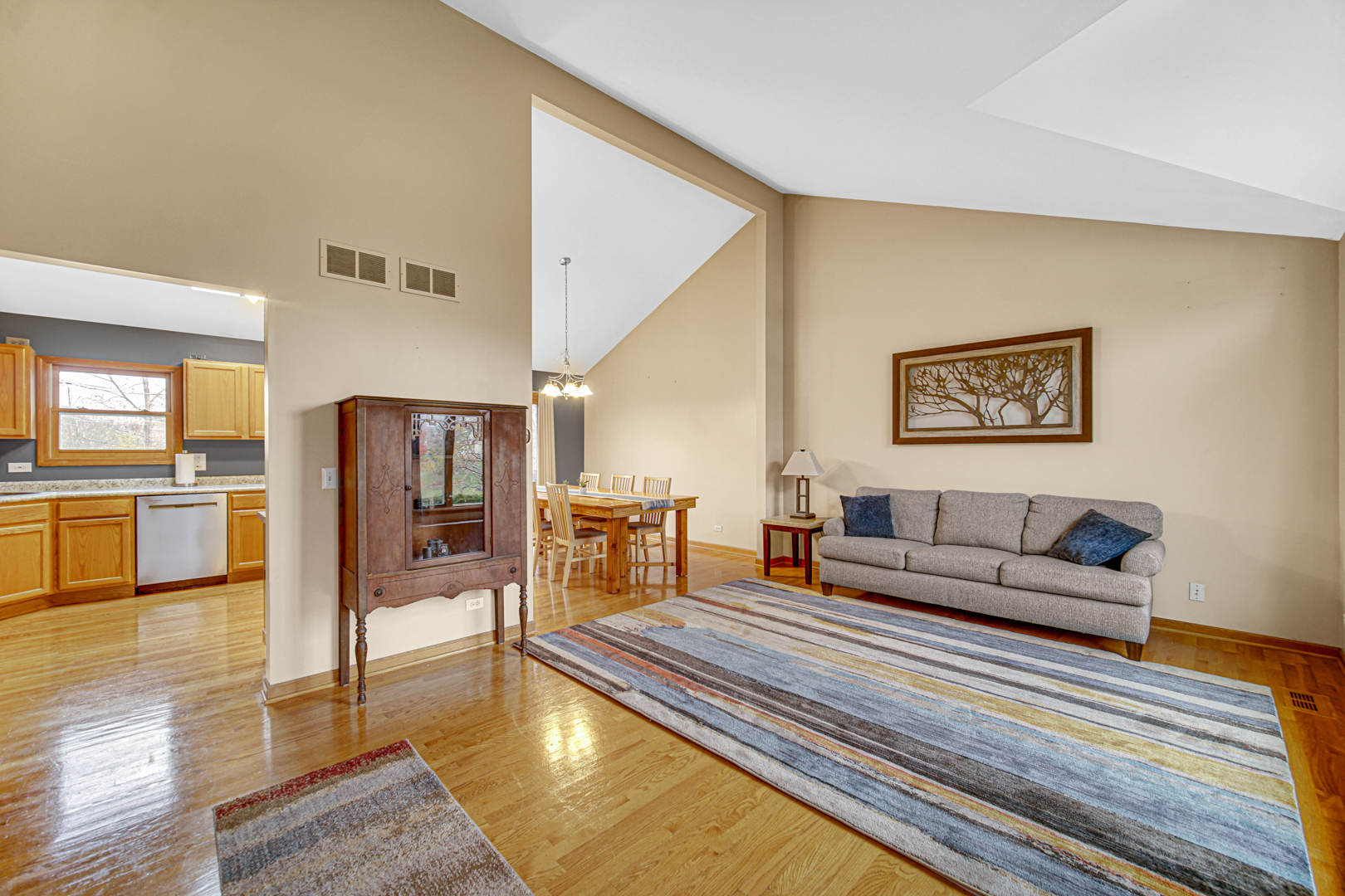 29W174 Pomeroy Street, West Chicago, IL 60185