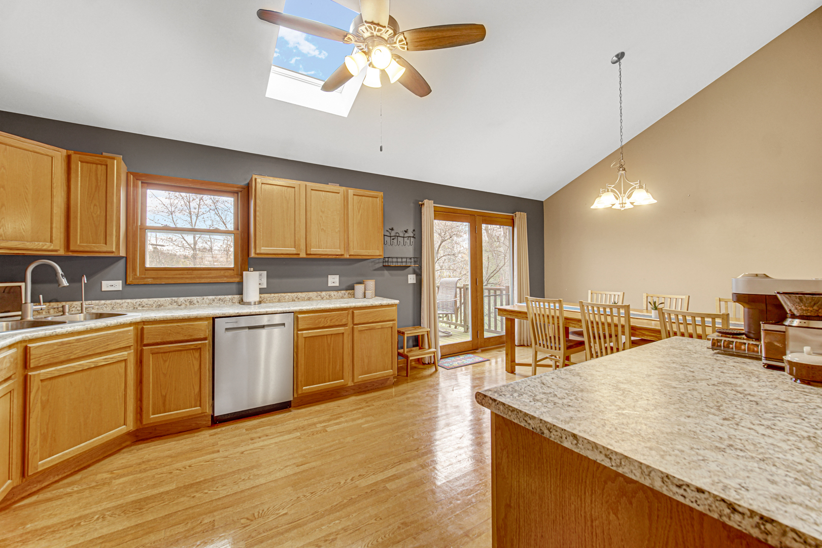 29W174 Pomeroy Street, West Chicago, IL 60185