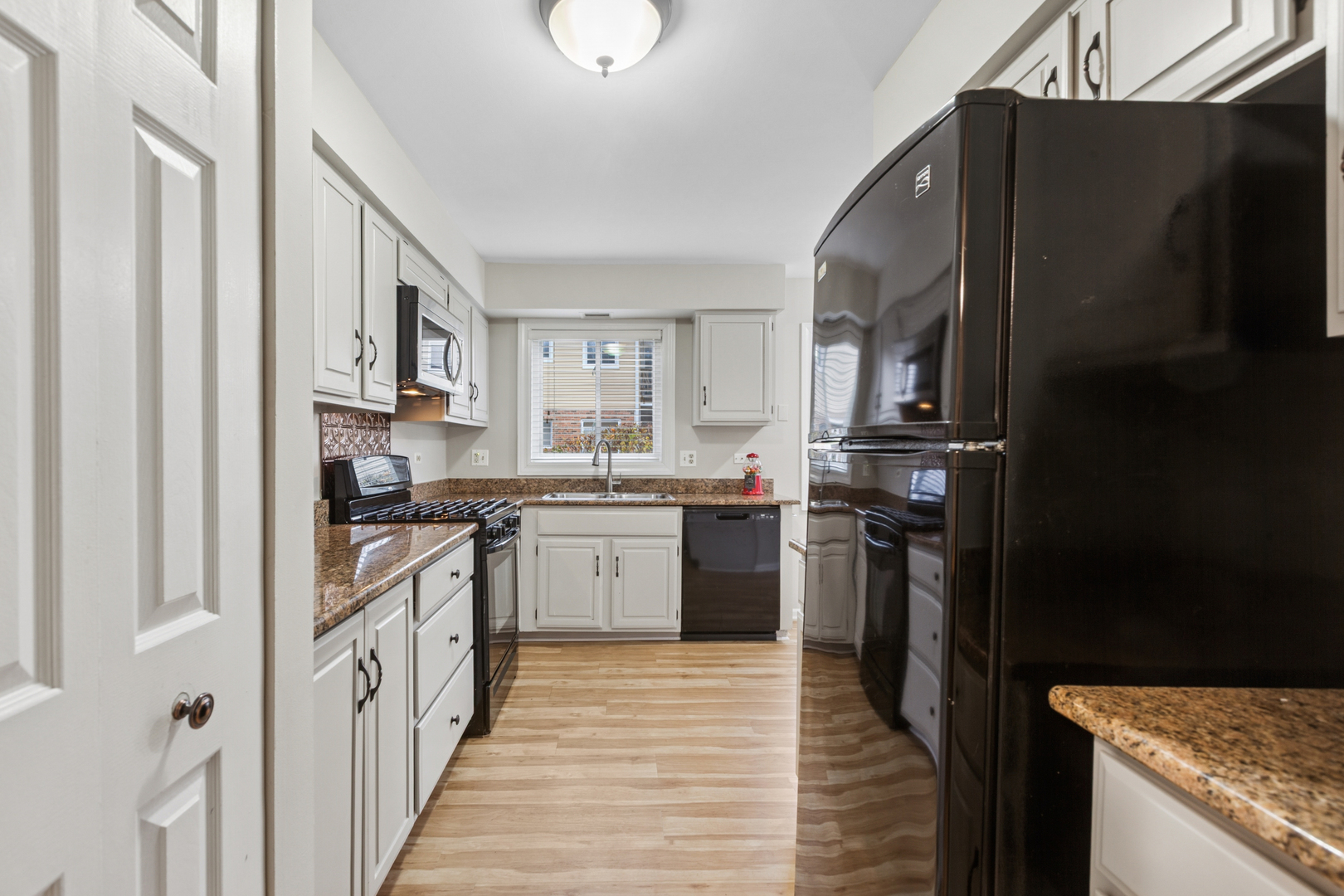 724 Maplewood Court #34-B, Willowbrook, IL 60527