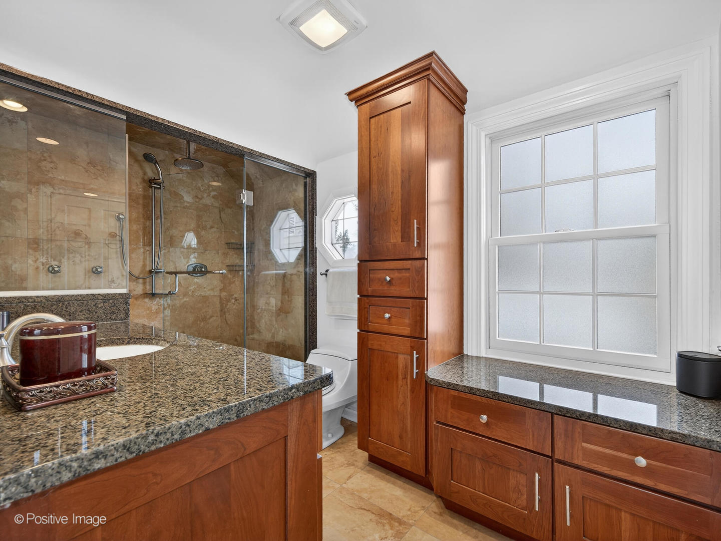 Clarendon Hills, IL 60514