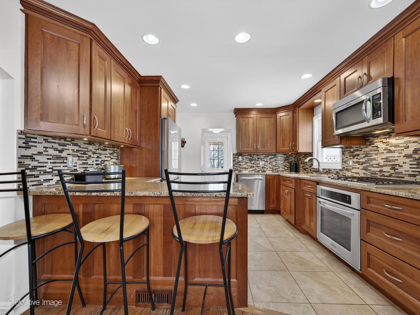 Clarendon Hills, IL 60514