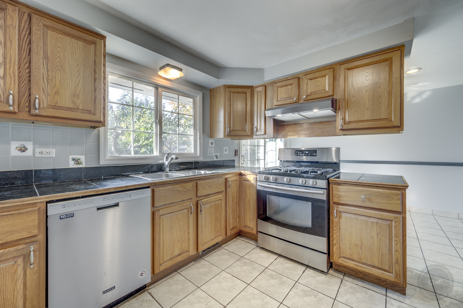 1601 Kingston Lane, Schaumburg, IL 60193