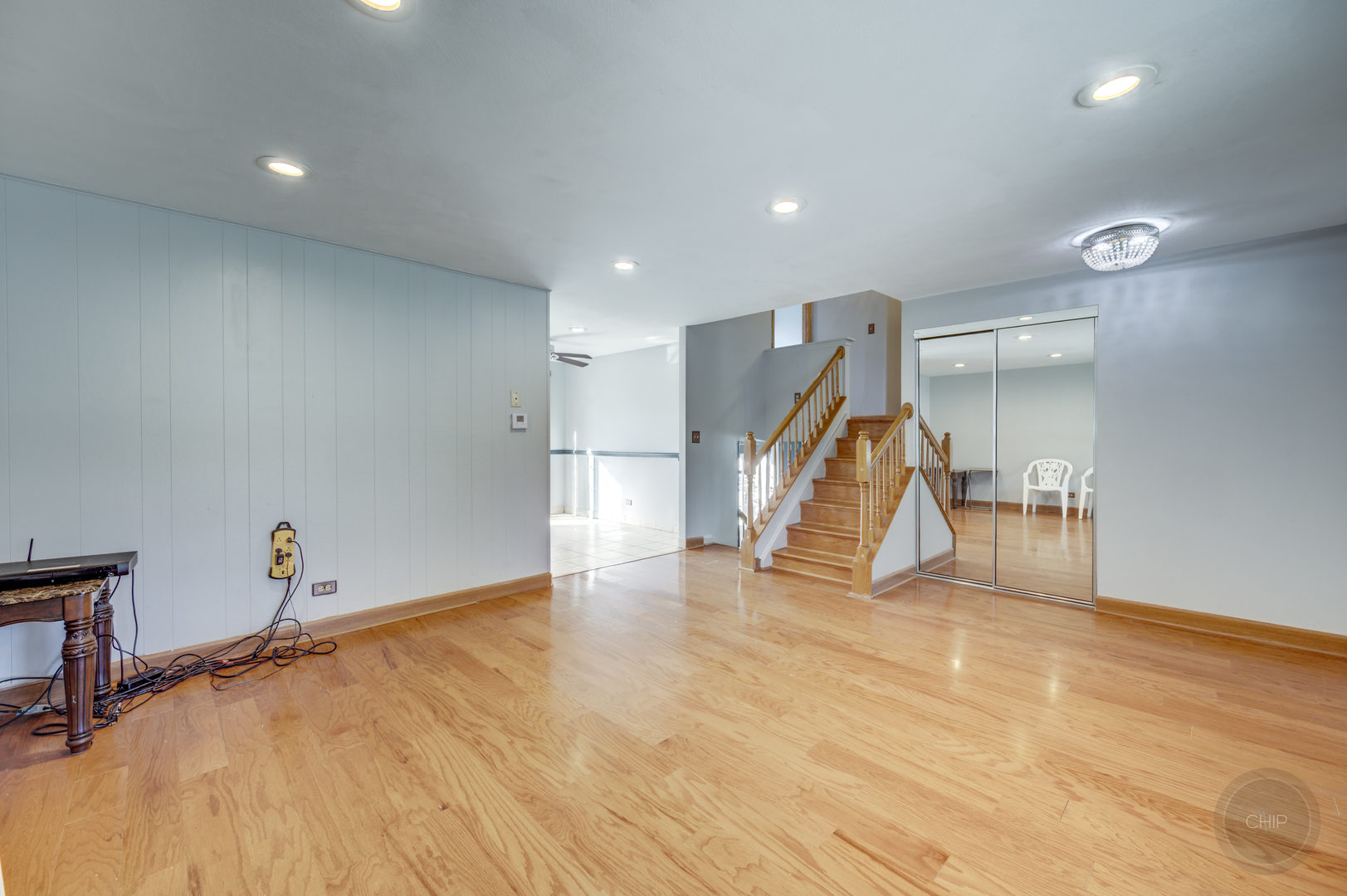 1601 Kingston Lane, Schaumburg, IL 60193