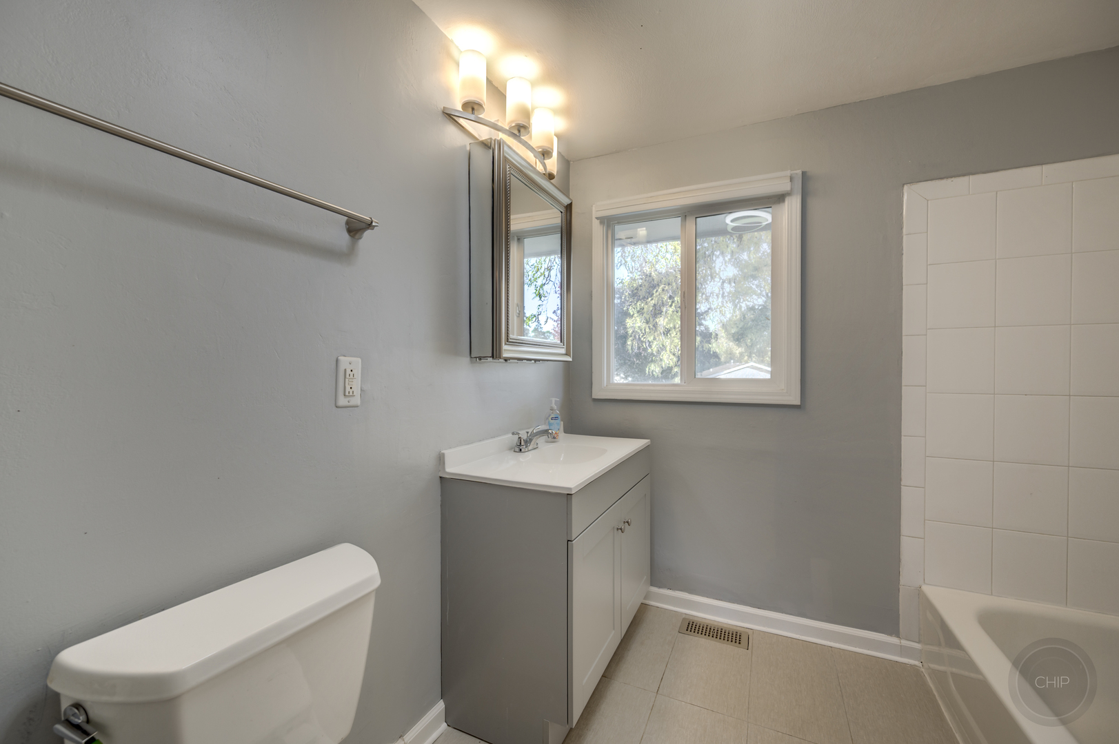 1601 Kingston Lane, Schaumburg, IL 60193