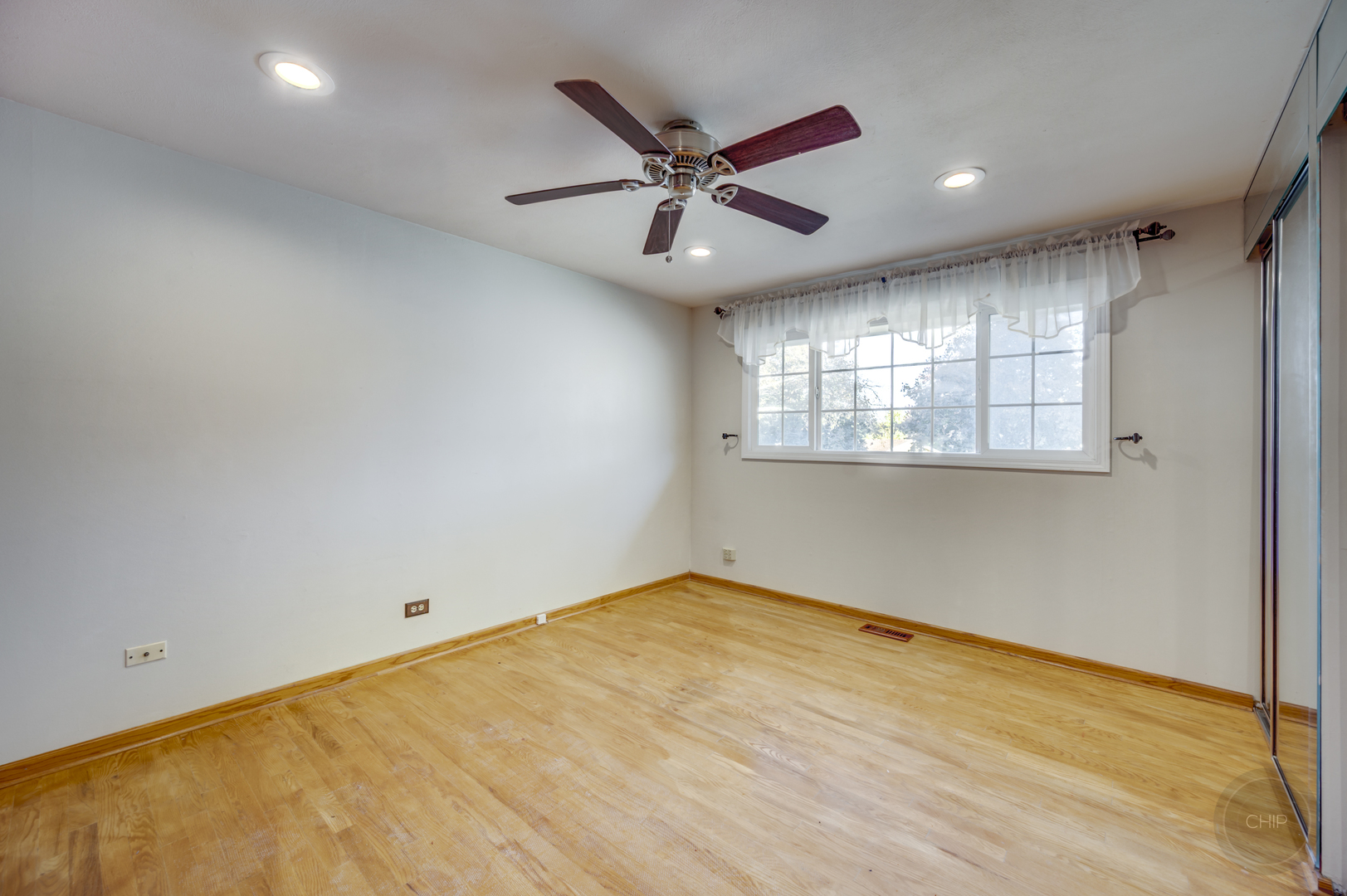 1601 Kingston Lane, Schaumburg, IL 60193