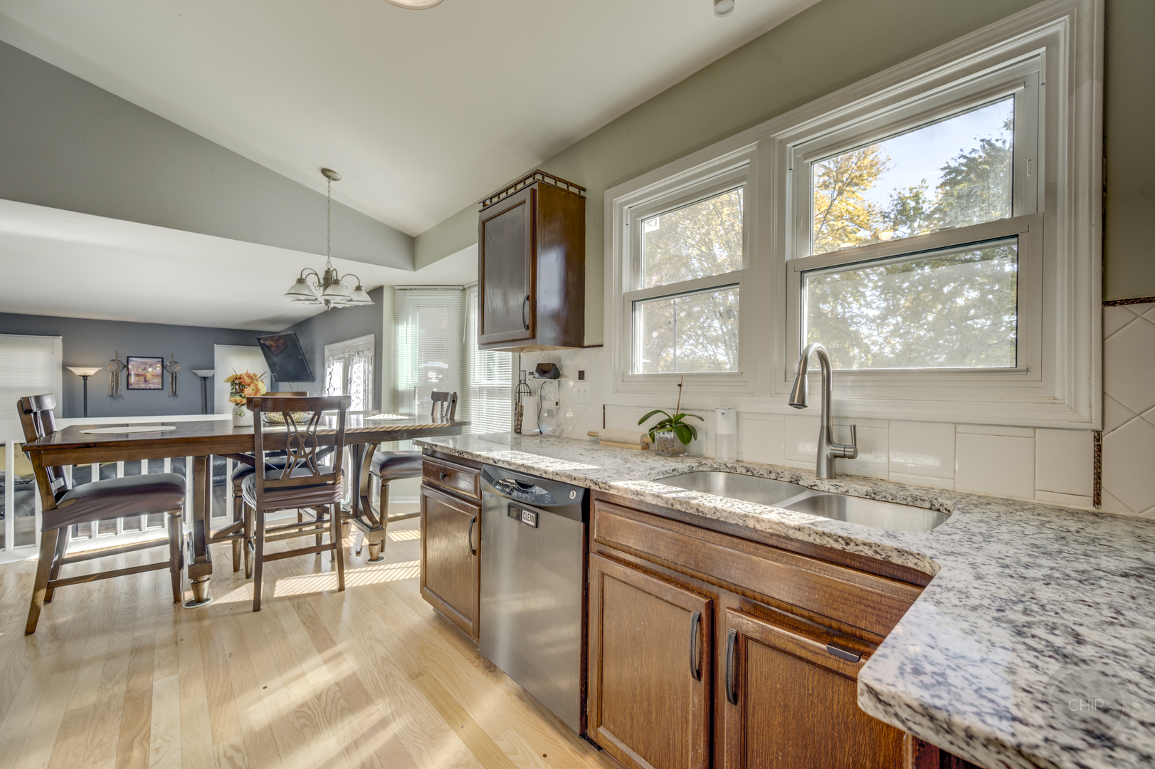 1133 JENNIFER Lane, Bolingbrook, IL 60440