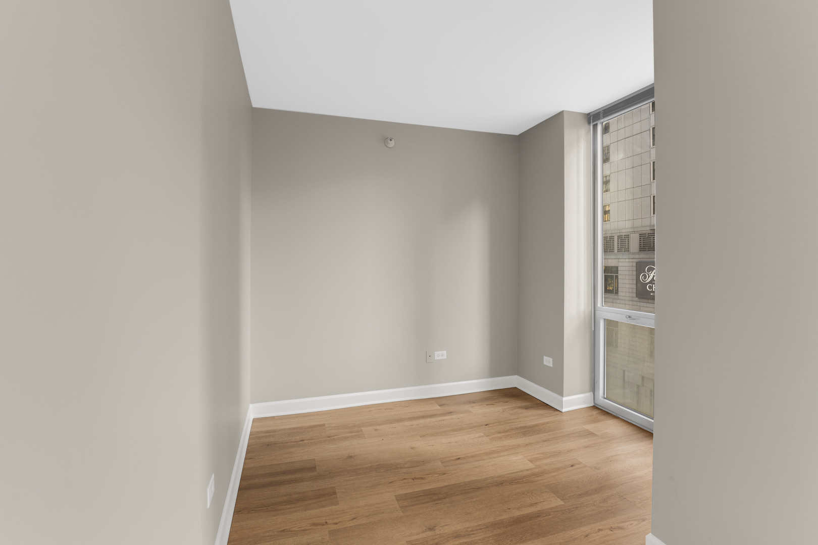 222 N Columbus Drive #611, Chicago, IL 60601