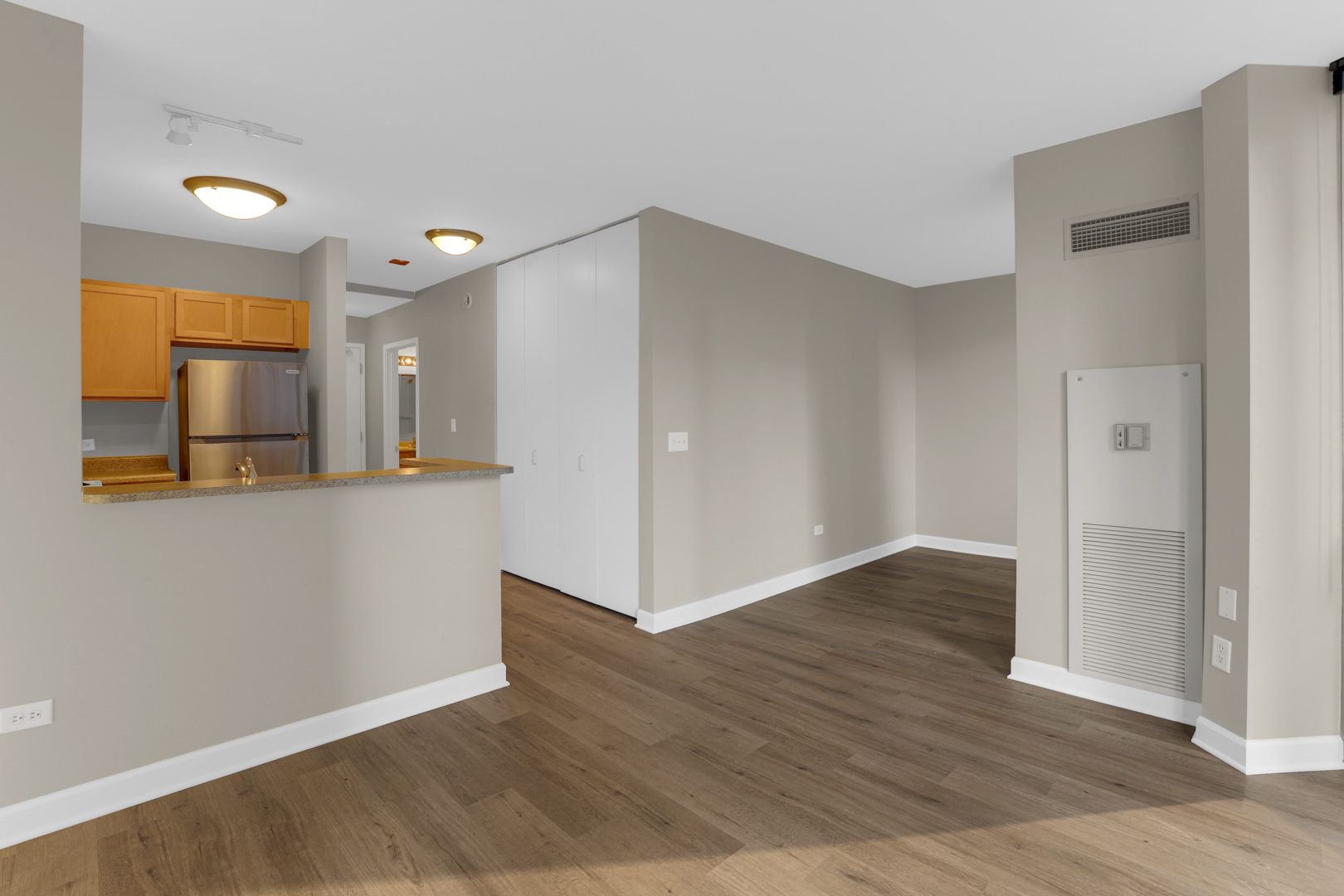 222 N Columbus Drive #611, Chicago, IL 60601