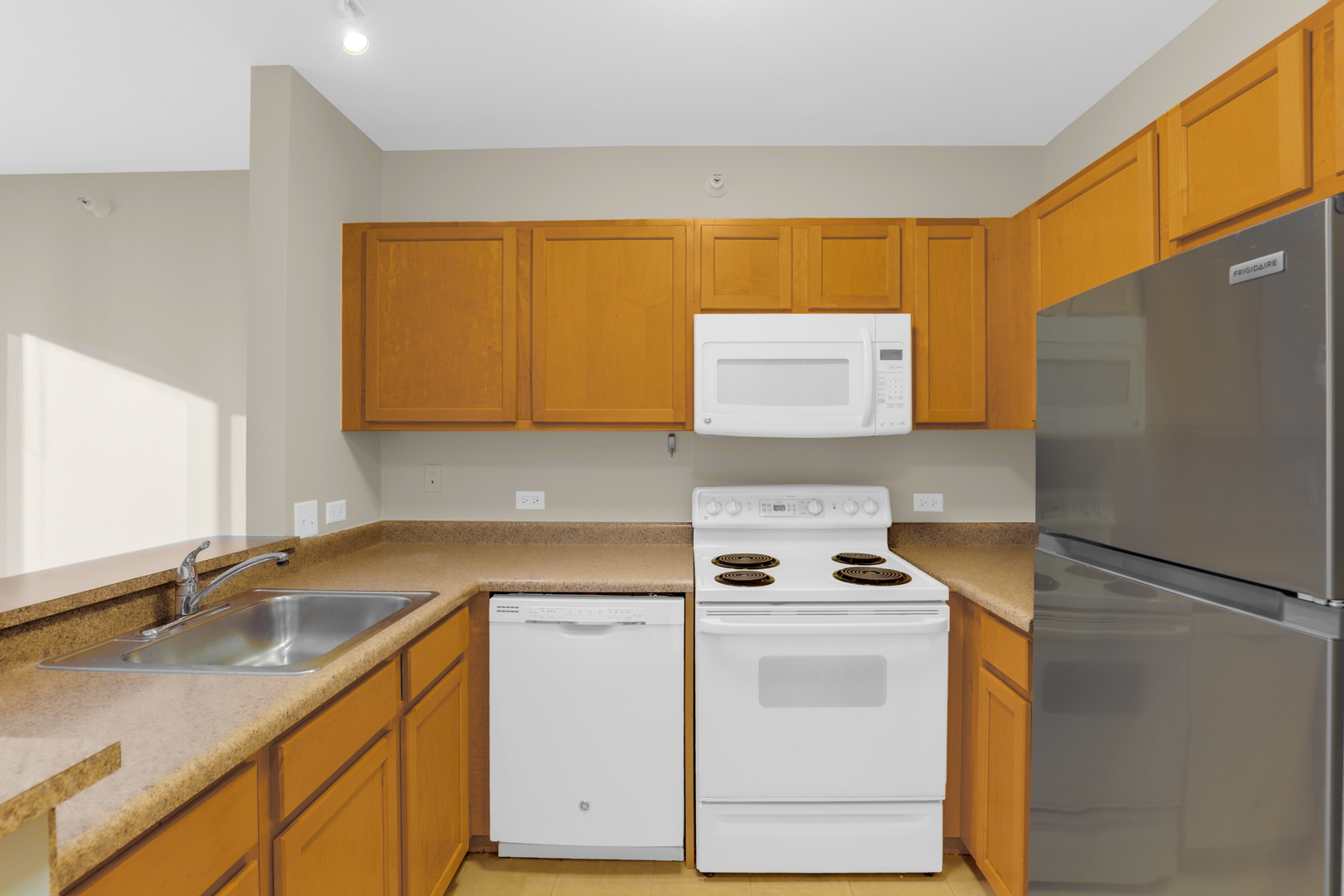 222 N Columbus Drive #611, Chicago, IL 60601