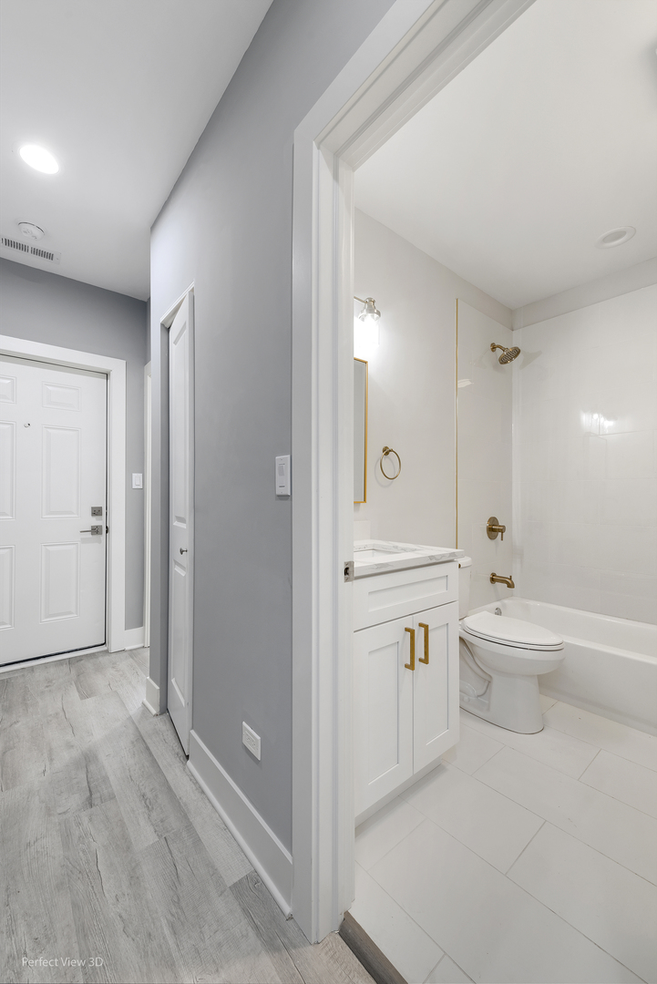 1241 S Fairfield Avenue #1, Chicago, IL 60608